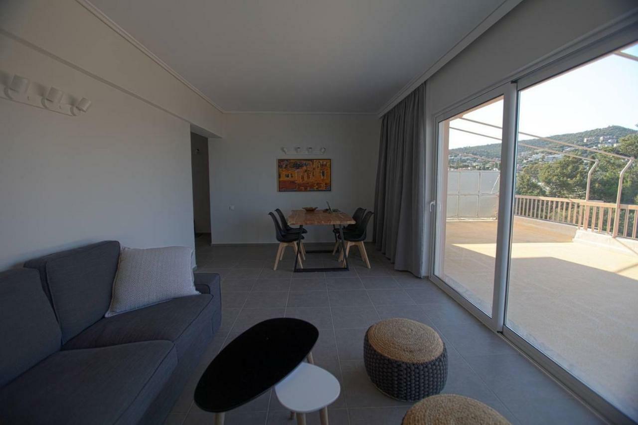 Seaside Renovated Top Floor Apartment Saronida Экстерьер фото